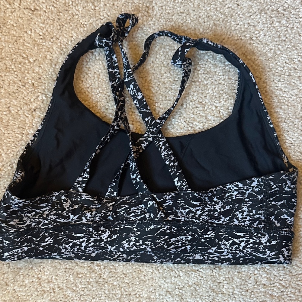 Lululemon Black & White Crisscross Sports Bra - size 6